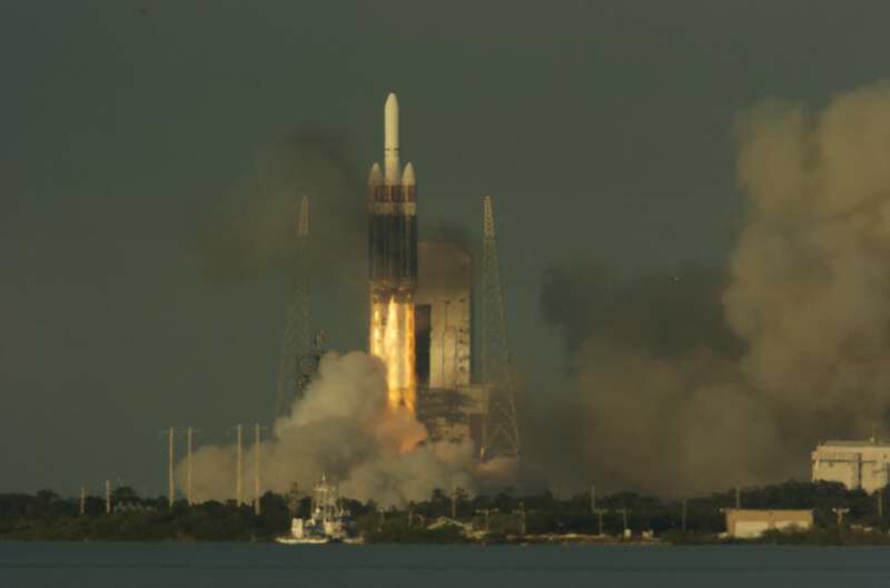 Delta Heavy Liftoff.jpg