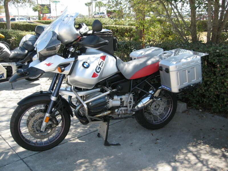 BMW R 1200 GS at Daytona Bch. Bike Week 2009.jpg